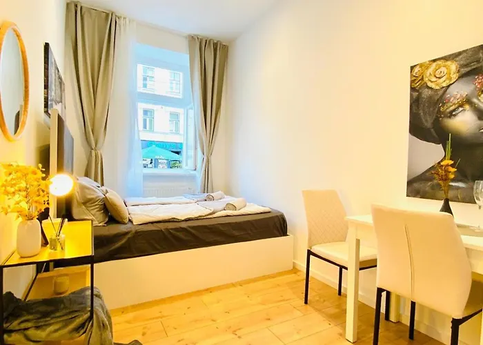 Ottakring Gem Shared 4br Retreat Breathtaking Views Vienna