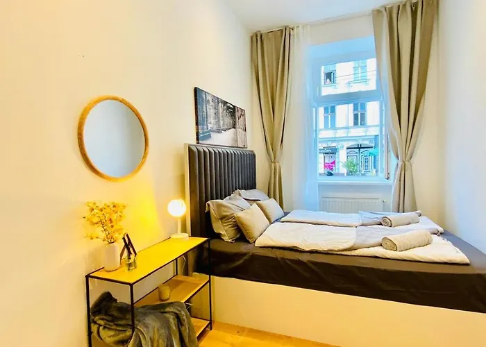 Ottakring Gem Shared 4br Retreat Breathtaking Views Apartment Vienna