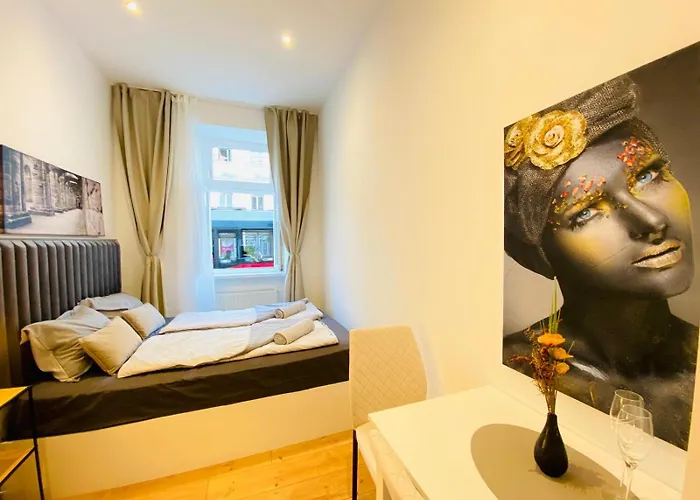 Apartment Ottakring Gem Shared 4br Retreat Breathtaking Views Vienna