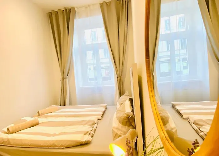 Ottakring Gem Shared 4br Retreat Breathtaking Views *