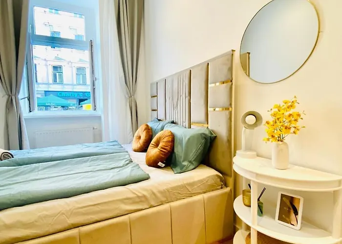 Ottakring Gem Shared 4br Retreat Breathtaking Views Apartment Vienna