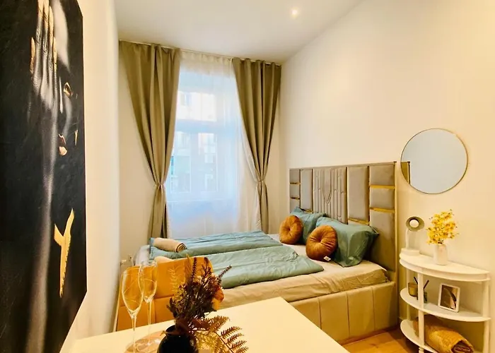 Ottakring Gem Shared 4br Retreat Breathtaking Views