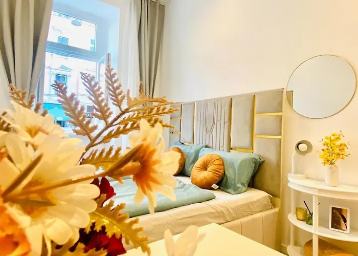 Ottakring Gem Shared 4br Retreat Breathtaking Views Apartment