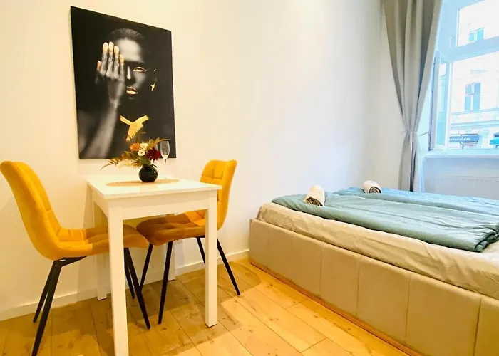 Apartment Ottakring Gem Shared 4br Retreat Breathtaking Views