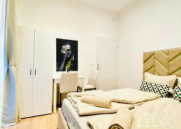 Ottakring Gem Shared 4br Retreat Breathtaking Views Apartment Vienna