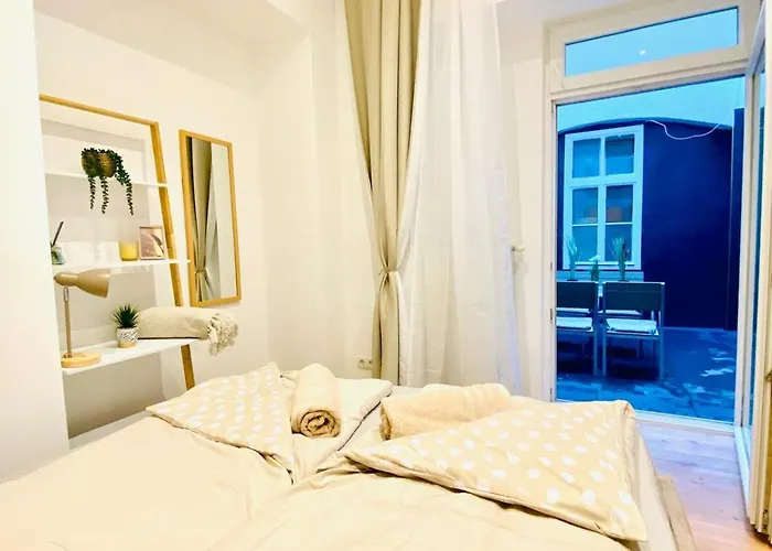 Ottakring Gem Shared 4br Retreat Breathtaking Views Vienna
